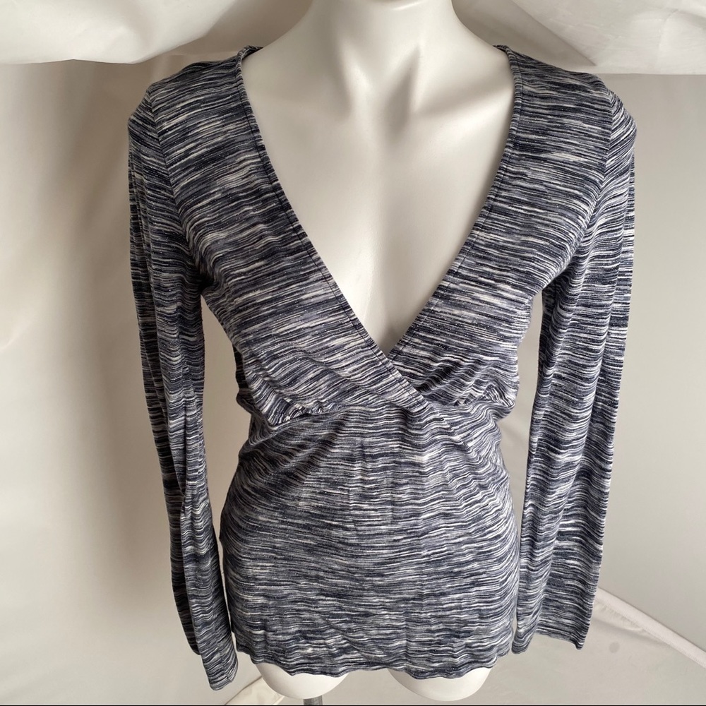 Express Y2K navy blue gray silver heather crossover v-neck t-shirt
